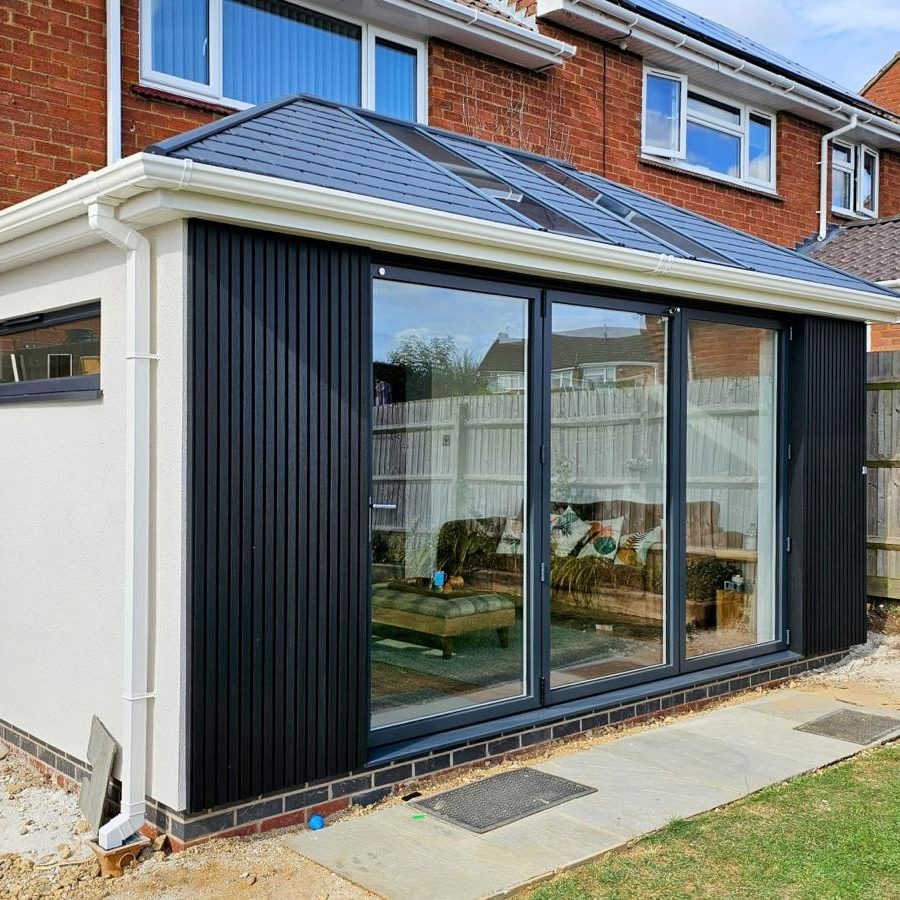 hup! extension black wall