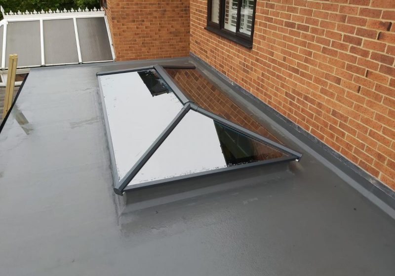 Contemporary Stratus Lantern Roof